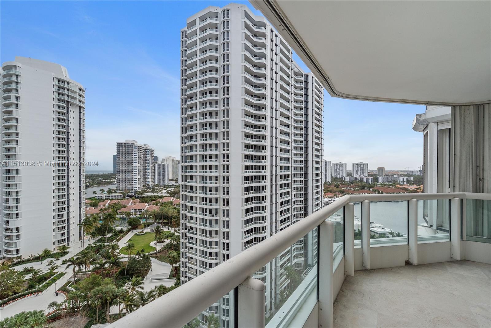 21205 Yacht Club Dr 1803, Aventura, FL 33180, 3 Bedrooms Bedrooms, ,2 BathroomsBathrooms,Residential,For Sale,Yacht Club Dr,A11513038