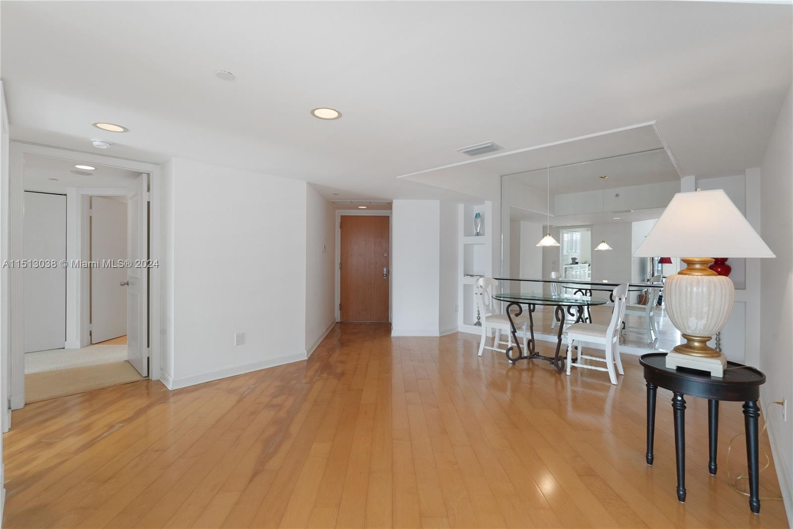 21205 Yacht Club Dr 1803, Aventura, FL 33180, 3 Bedrooms Bedrooms, ,2 BathroomsBathrooms,Residential,For Sale,Yacht Club Dr,A11513038