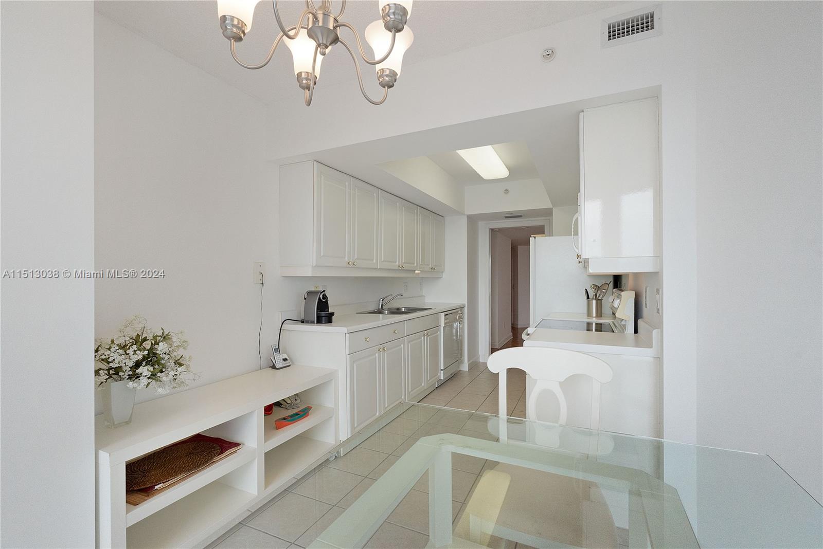 21205 Yacht Club Dr 1803, Aventura, FL 33180, 3 Bedrooms Bedrooms, ,2 BathroomsBathrooms,Residential,For Sale,Yacht Club Dr,A11513038