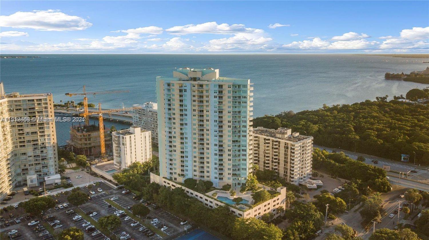 Imagine living in the heart of Miami's vibrant lifestyle at condo #1606. Just blocks away, you have access to beautiful parks and the stunning Key Biscayne beaches, where you can enjoy sailing, jet-skiing, running, biking, and simply relaxing by the water.
Modern and newly remodeled 2/2 condo at the Metropolitan!
 *Urban living without the traffic*
Beautiful condo 1606 features: New floor, popcorn ceiling removed, ceiling lights, cabinets, appliances, counter-tops, smoke detectors, bathroom trimmings, vanities, blackout blinds, new Bosch AC, *2 assigned/covered parking 512/513*, storage, Free Valet .  Its location places residents of the building just a few blocks from the Alice Wainwright Park, US1, I95 Highway and South Bayshore Dr.