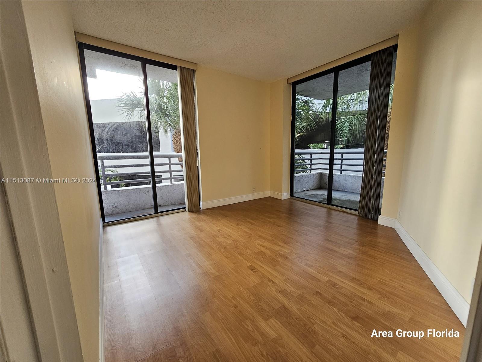 3300 191st St, Aventura, FL, 33180 United States, 2 Bedrooms Bedrooms, ,1 BathroomBathrooms,Residential,For Sale,191st St,A11513087