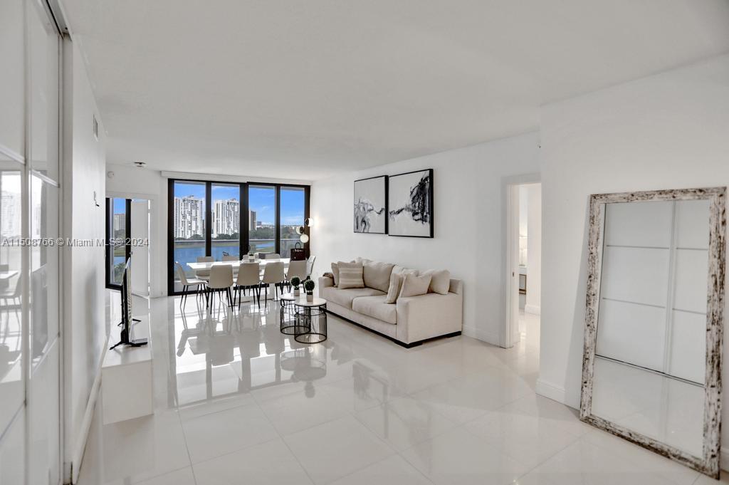 20281 Country Club Dr, Aventura, FL, 33180 United States, 3 Bedrooms Bedrooms, ,2 BathroomsBathrooms,Residential,For Sale,Country Club Dr,A11508766