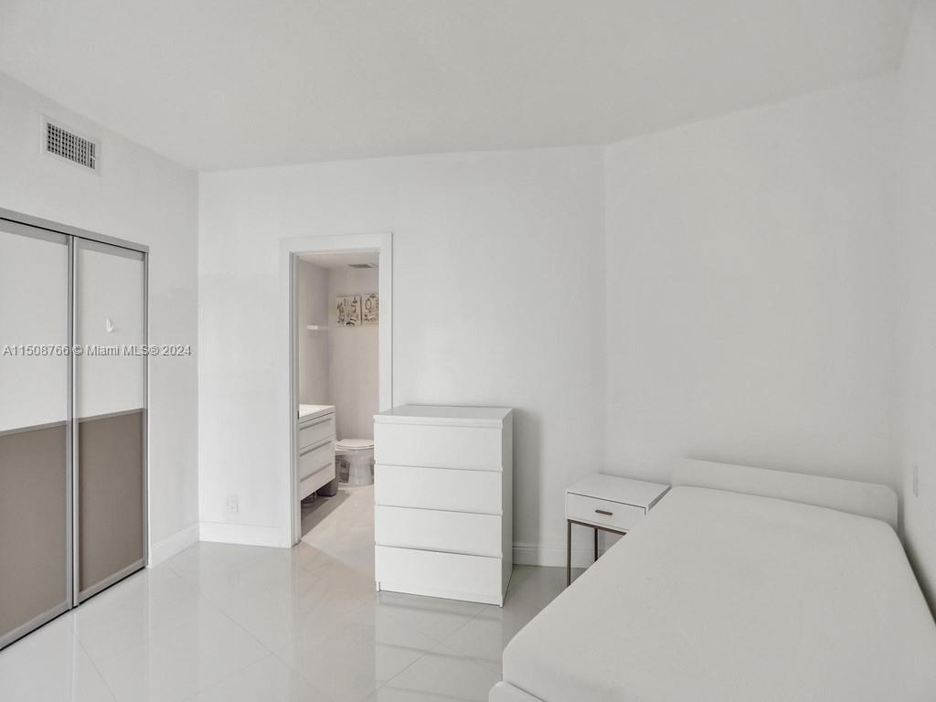 20281 Country Club Dr, Aventura, FL, 33180 United States, 3 Bedrooms Bedrooms, ,2 BathroomsBathrooms,Residential,For Sale,Country Club Dr,A11508766