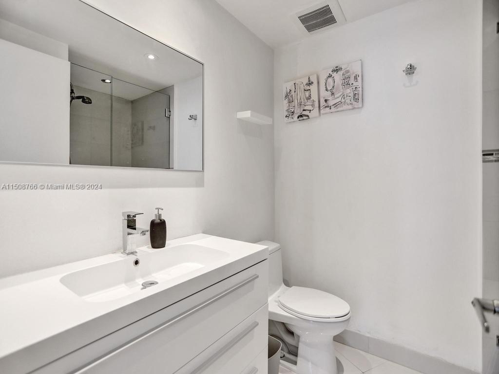 20281 Country Club Dr, Aventura, FL, 33180 United States, 3 Bedrooms Bedrooms, ,2 BathroomsBathrooms,Residential,For Sale,Country Club Dr,A11508766