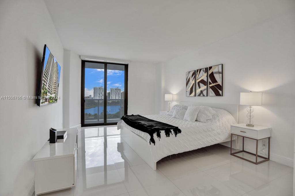 20281 Country Club Dr, Aventura, FL, 33180 United States, 3 Bedrooms Bedrooms, ,2 BathroomsBathrooms,Residential,For Sale,Country Club Dr,A11508766