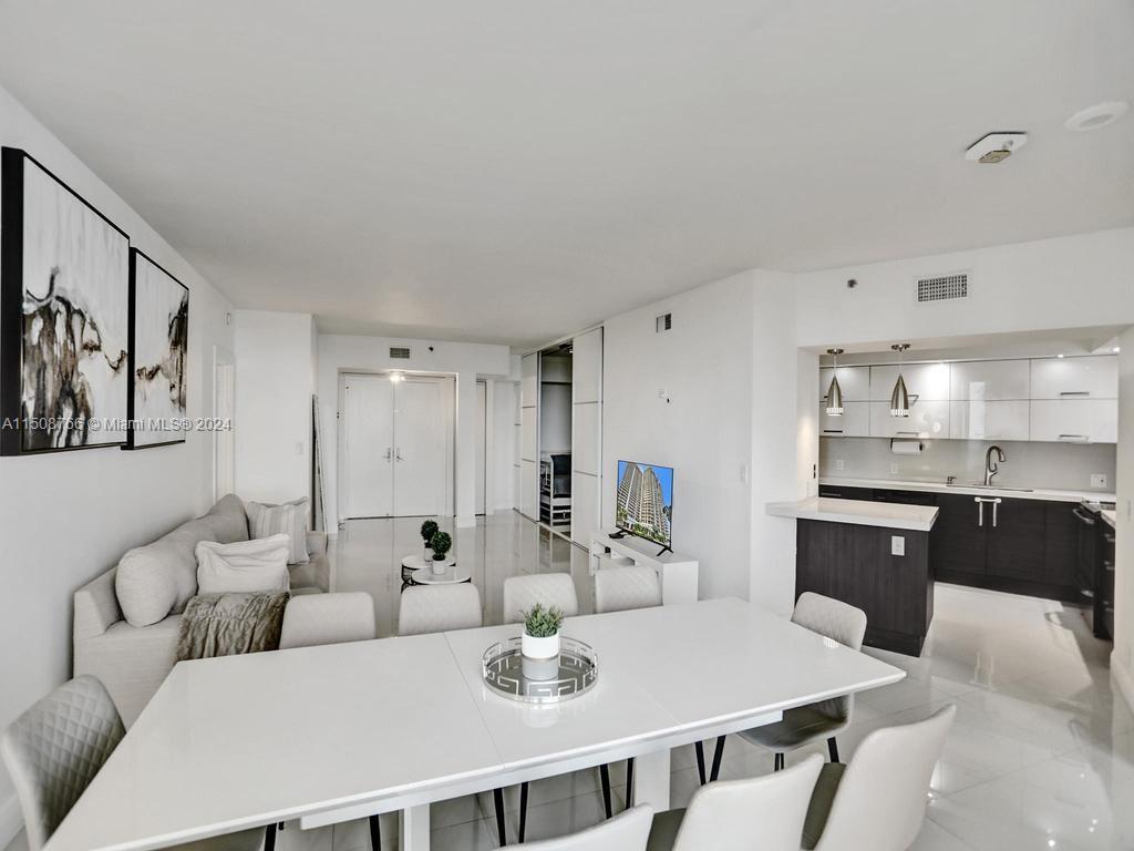 20281 Country Club Dr, Aventura, FL, 33180 United States, 3 Bedrooms Bedrooms, ,2 BathroomsBathrooms,Residential,For Sale,Country Club Dr,A11508766