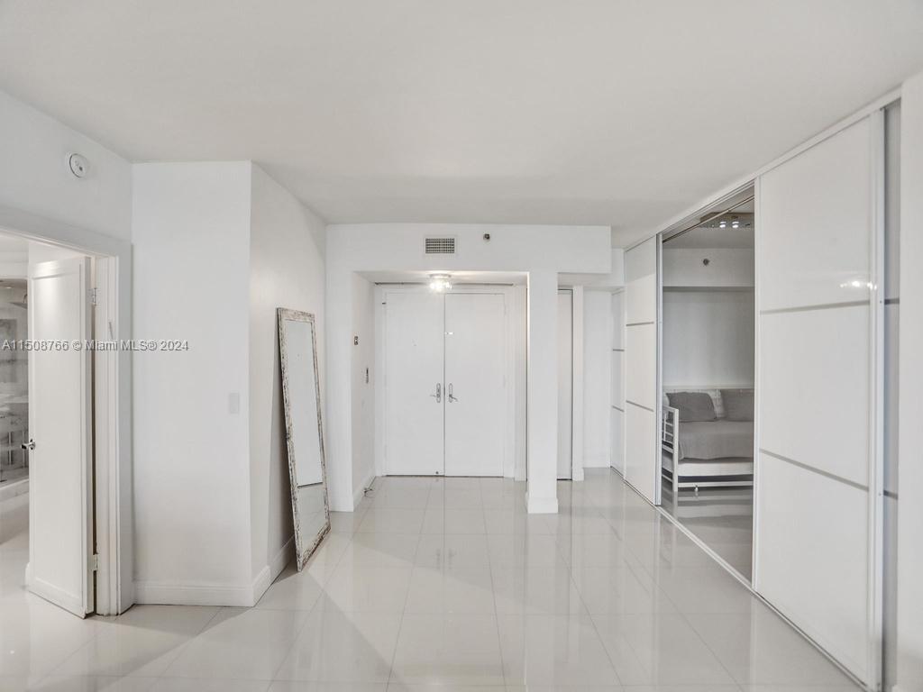20281 Country Club Dr, Aventura, FL, 33180 United States, 3 Bedrooms Bedrooms, ,2 BathroomsBathrooms,Residential,For Sale,Country Club Dr,A11508766
