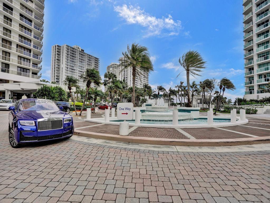 20281 Country Club Dr, Aventura, FL, 33180 United States, 3 Bedrooms Bedrooms, ,2 BathroomsBathrooms,Residential,For Sale,Country Club Dr,A11508766