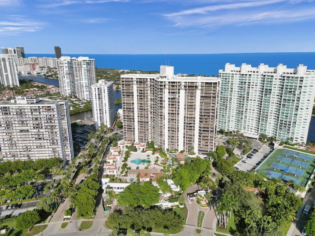 20281 Country Club Dr, Aventura, FL, 33180 United States, 3 Bedrooms Bedrooms, ,2 BathroomsBathrooms,Residential,For Sale,Country Club Dr,A11508766