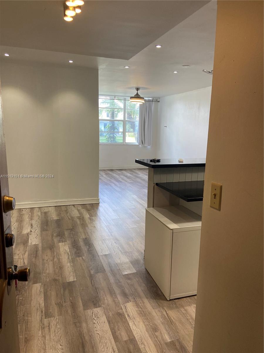 North Miami, Florida 33181, 1 Bedroom Bedrooms, ,1 BathroomBathrooms,Residential,For Sale,A11513151