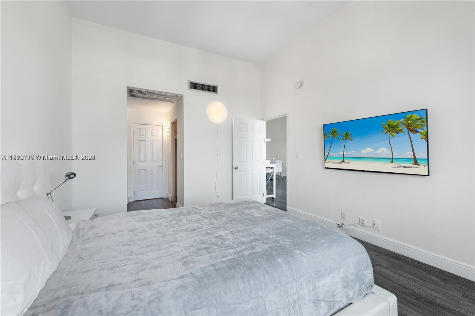 6770 Indian Creek Dr TSA, Miami Beach, Florida 33141, 1 Bedroom Bedrooms, ,1 BathroomBathrooms,Residentiallease,For Rent,6770 Indian Creek Dr TSA,A11513170