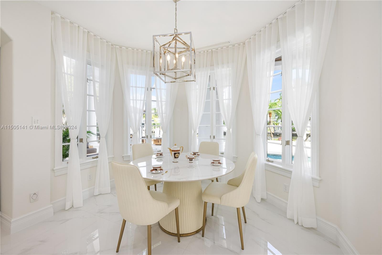 76 Royal Palm Dr, Fort Lauderdale, Florida 33301, 5 Bedrooms Bedrooms, ,5 BathroomsBathrooms,Residential,For Sale,76 Royal Palm Dr,A11505141