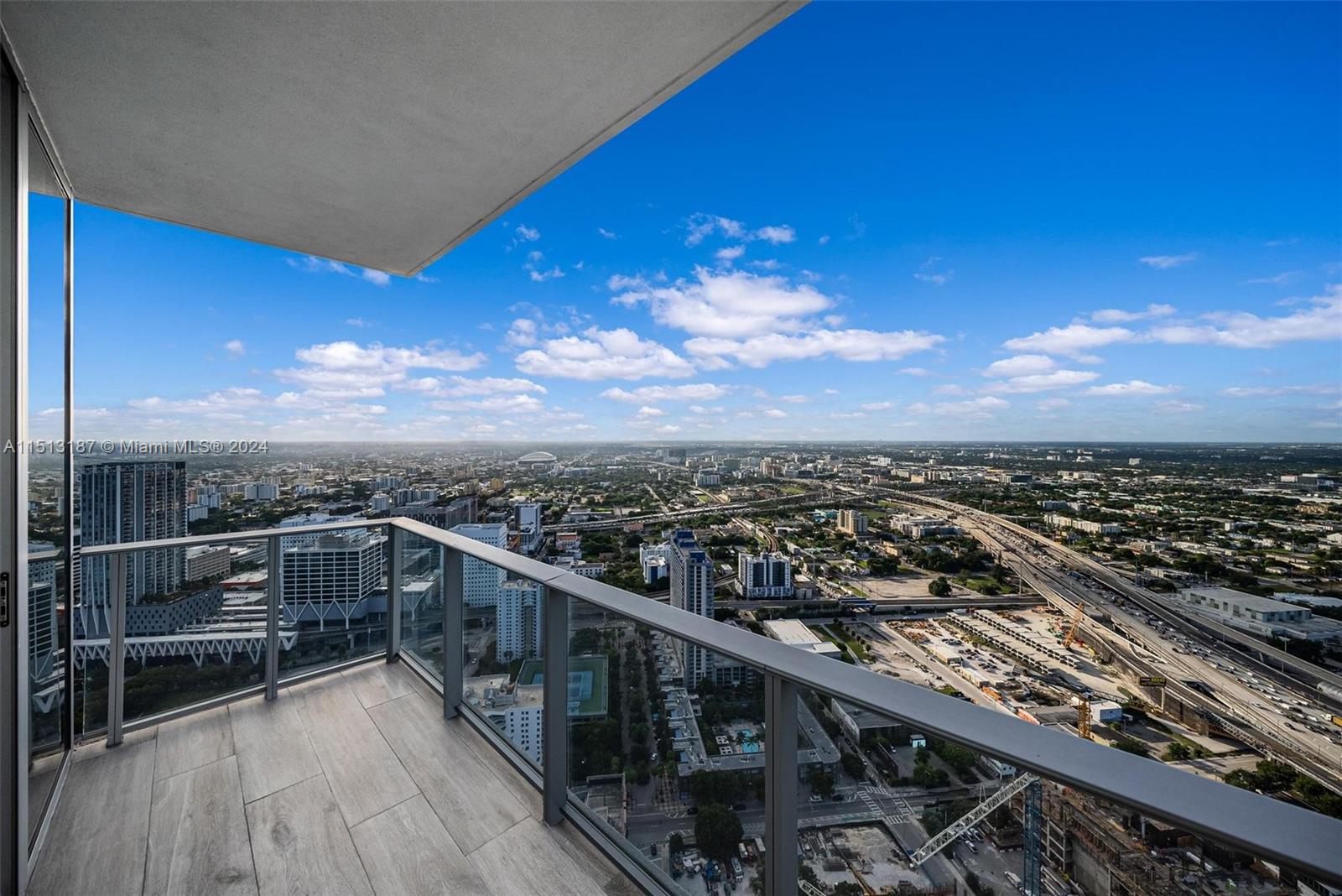 851 NE 1st Ave 4802, Miami, Florida 33132, 3 Bedrooms Bedrooms, ,4 BathroomsBathrooms,Residentiallease,For Rent,851 NE 1st Ave 4802,A11513187