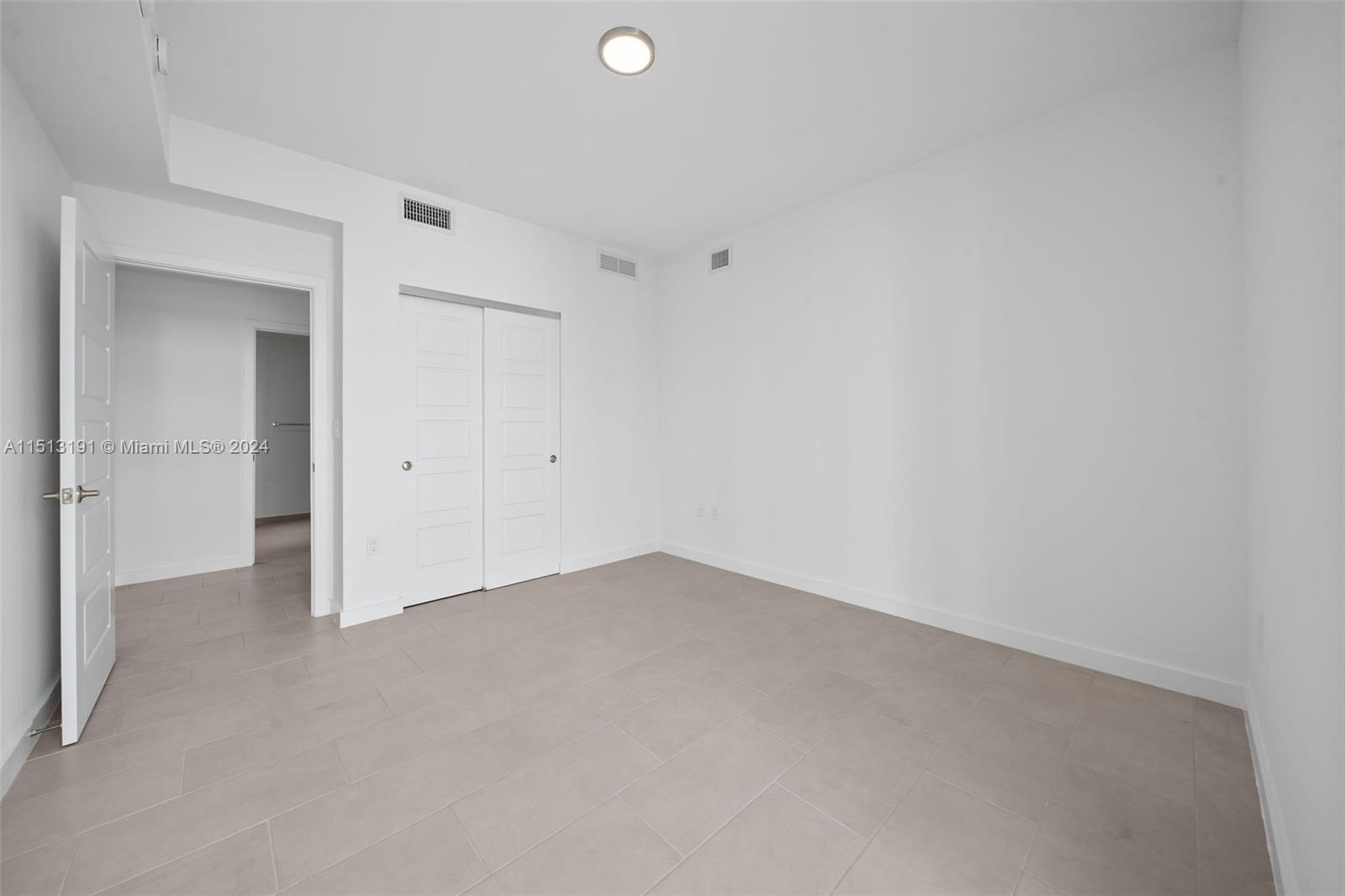 2150 N Bayshore Dr 0301, Miami, Florida 33137, 2 Bedrooms Bedrooms, ,2 BathroomsBathrooms,Residentiallease,For Rent,2150 N Bayshore Dr 0301,A11513191