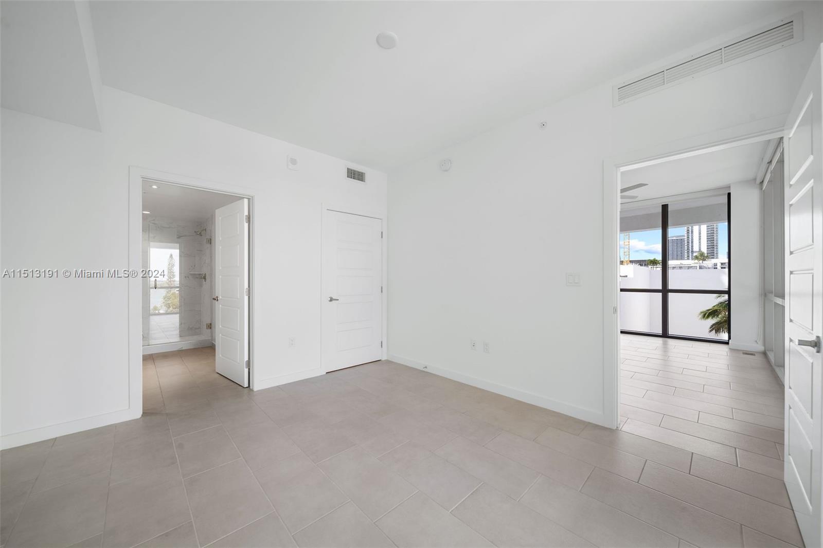 2150 N Bayshore Dr 0301, Miami, Florida 33137, 2 Bedrooms Bedrooms, ,2 BathroomsBathrooms,Residentiallease,For Rent,2150 N Bayshore Dr 0301,A11513191