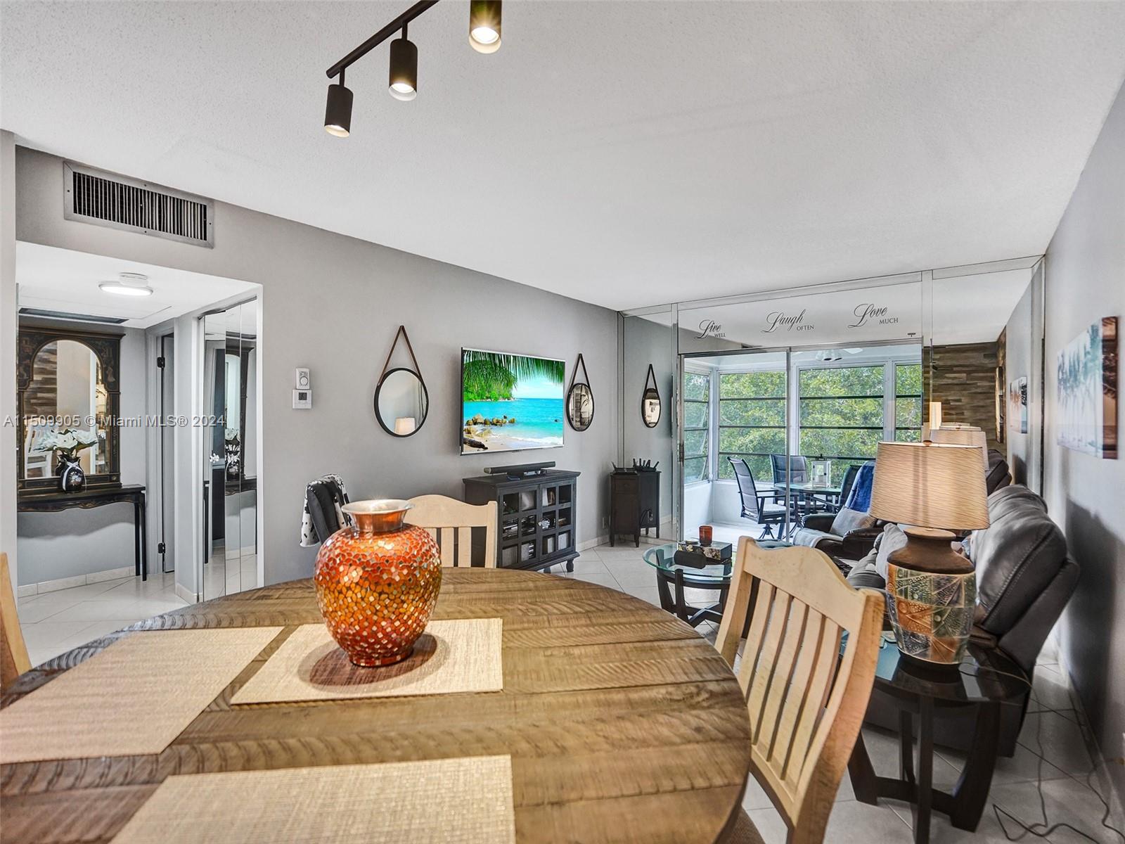 5003 NW 35th St 611, Lauderdale Lakes, Florida 33319, 2 Bedrooms Bedrooms, ,2 BathroomsBathrooms,Residential,For Sale,5003 NW 35th St 611,A11509905