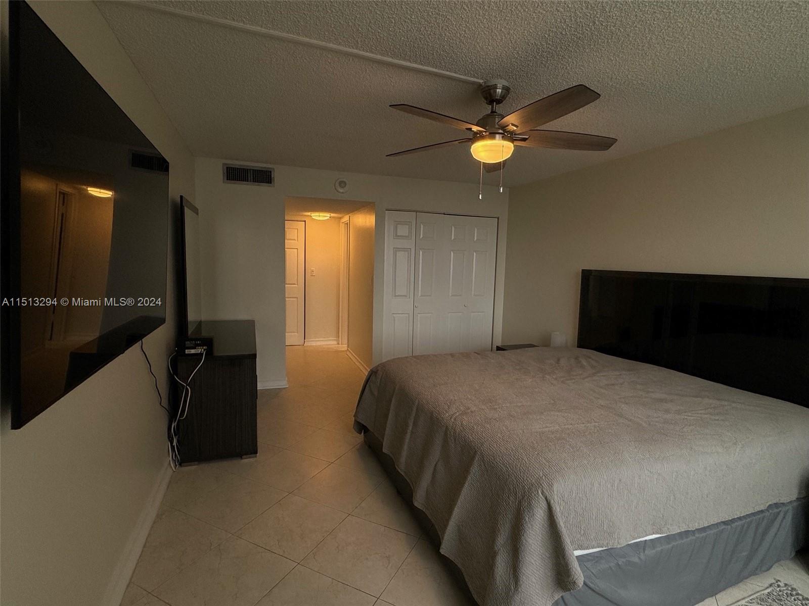 301 174th St, Sunny Isles Beach, FL, 33160 United States, 1 Bedroom Bedrooms, ,1 BathroomBathrooms,Residential,For Sale,174th St,A11513294