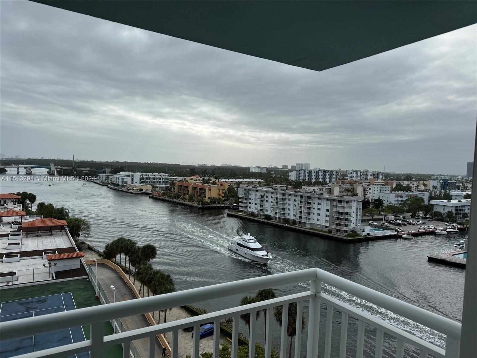 301 174th St, Sunny Isles Beach, FL, 33160 United States, 1 Bedroom Bedrooms, ,1 BathroomBathrooms,Residential,For Sale,174th St,A11513294