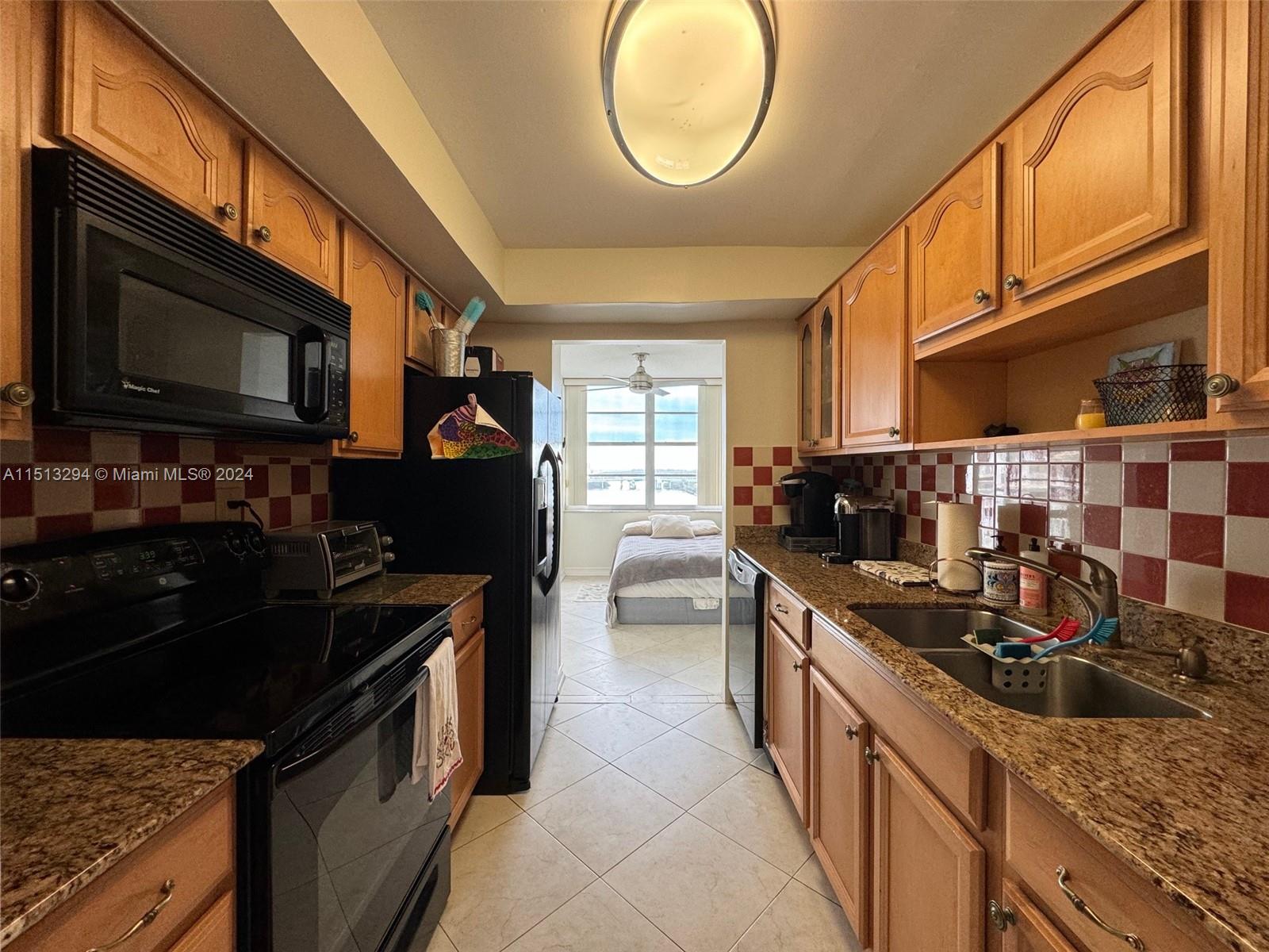 301 174th St, Sunny Isles Beach, FL, 33160 United States, 1 Bedroom Bedrooms, ,1 BathroomBathrooms,Residential,For Sale,174th St,A11513294