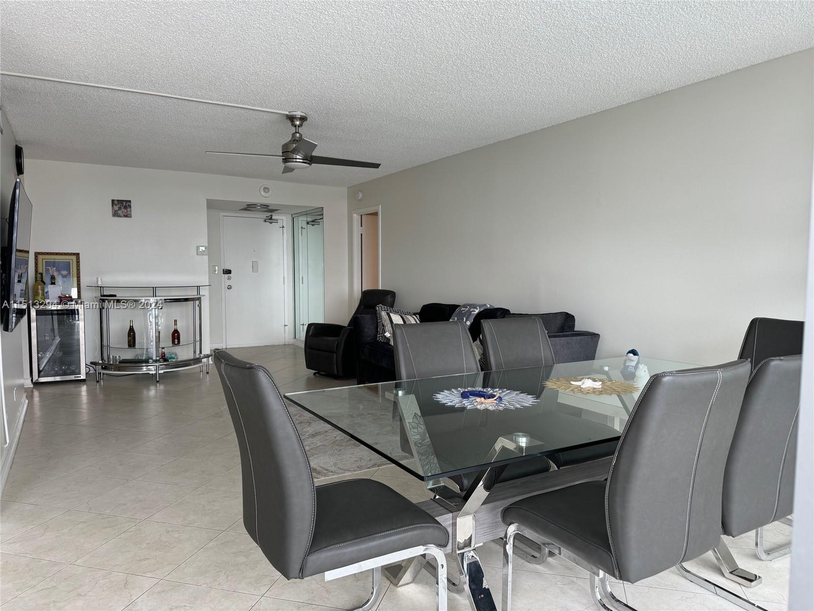 301 174th St, Sunny Isles Beach, FL, 33160 United States, 1 Bedroom Bedrooms, ,1 BathroomBathrooms,Residential,For Sale,174th St,A11513294