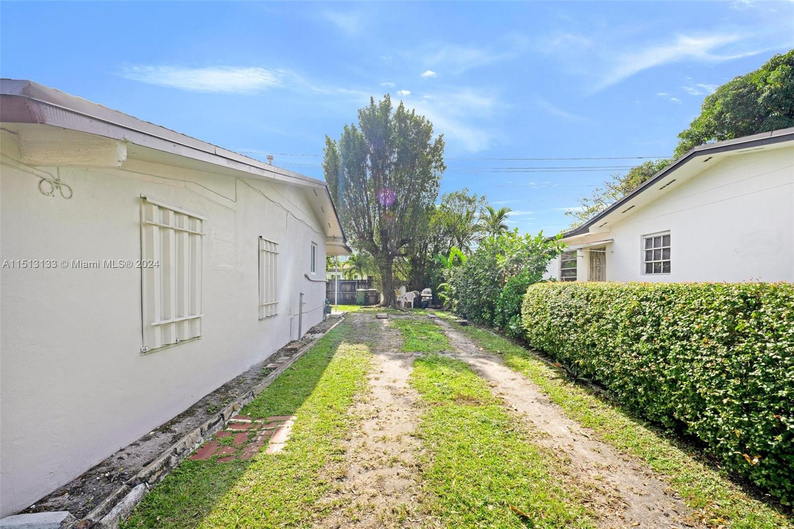 728 W 51st Pl, Hialeah, Florida 33012, 3 Bedrooms Bedrooms, ,2 BathroomsBathrooms,Residential,For Sale,728 W 51st Pl,A11513133