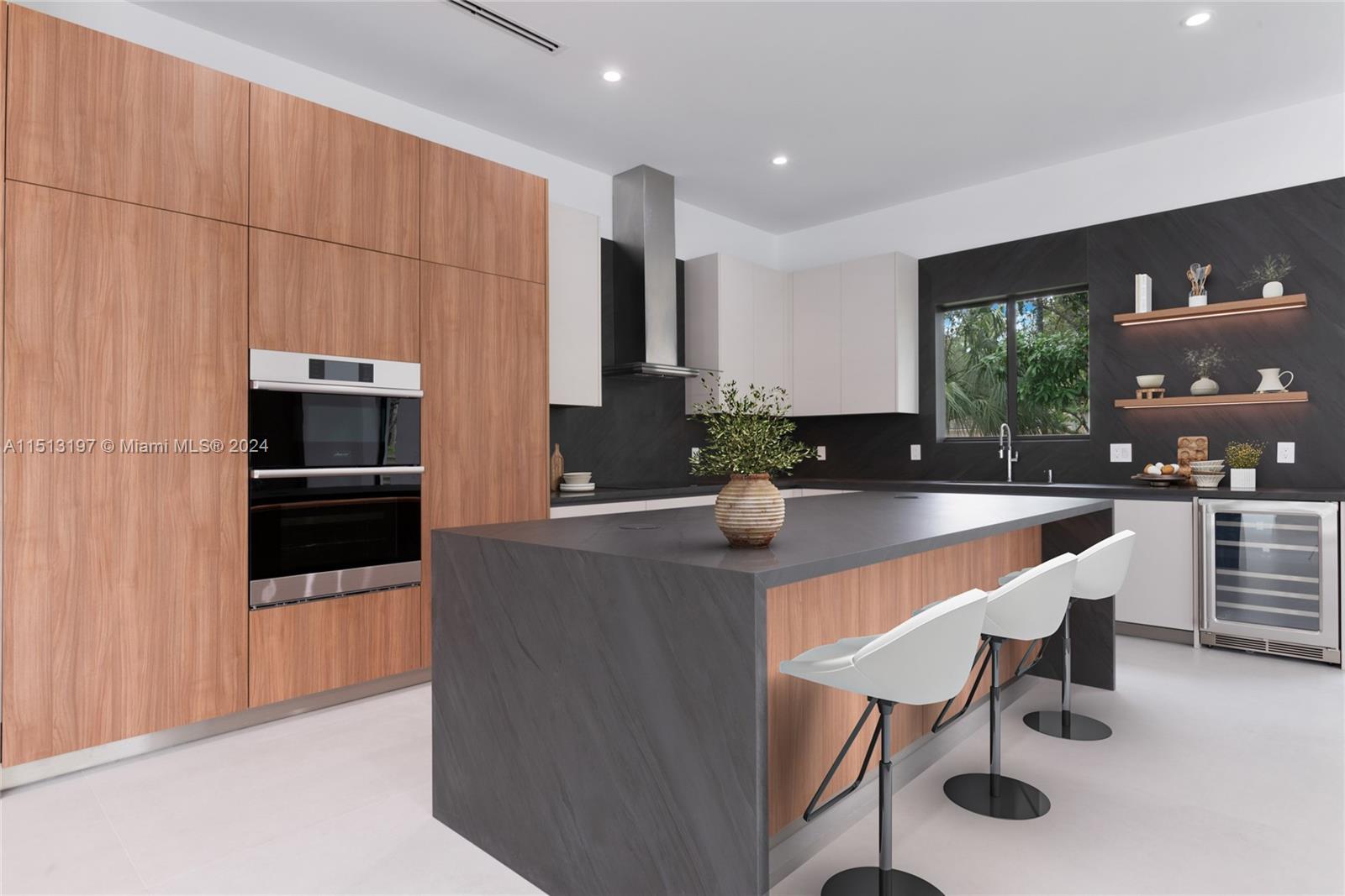 9795 110th St, Miami, FL, 33176 United States, 6 Bedrooms Bedrooms, ,5 BathroomsBathrooms,Residential,For Sale,110th St,A11513197