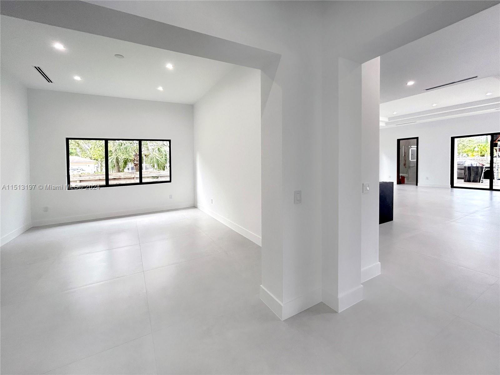 9795 110th St, Miami, FL, 33176 United States, 6 Bedrooms Bedrooms, ,5 BathroomsBathrooms,Residential,For Sale,110th St,A11513197