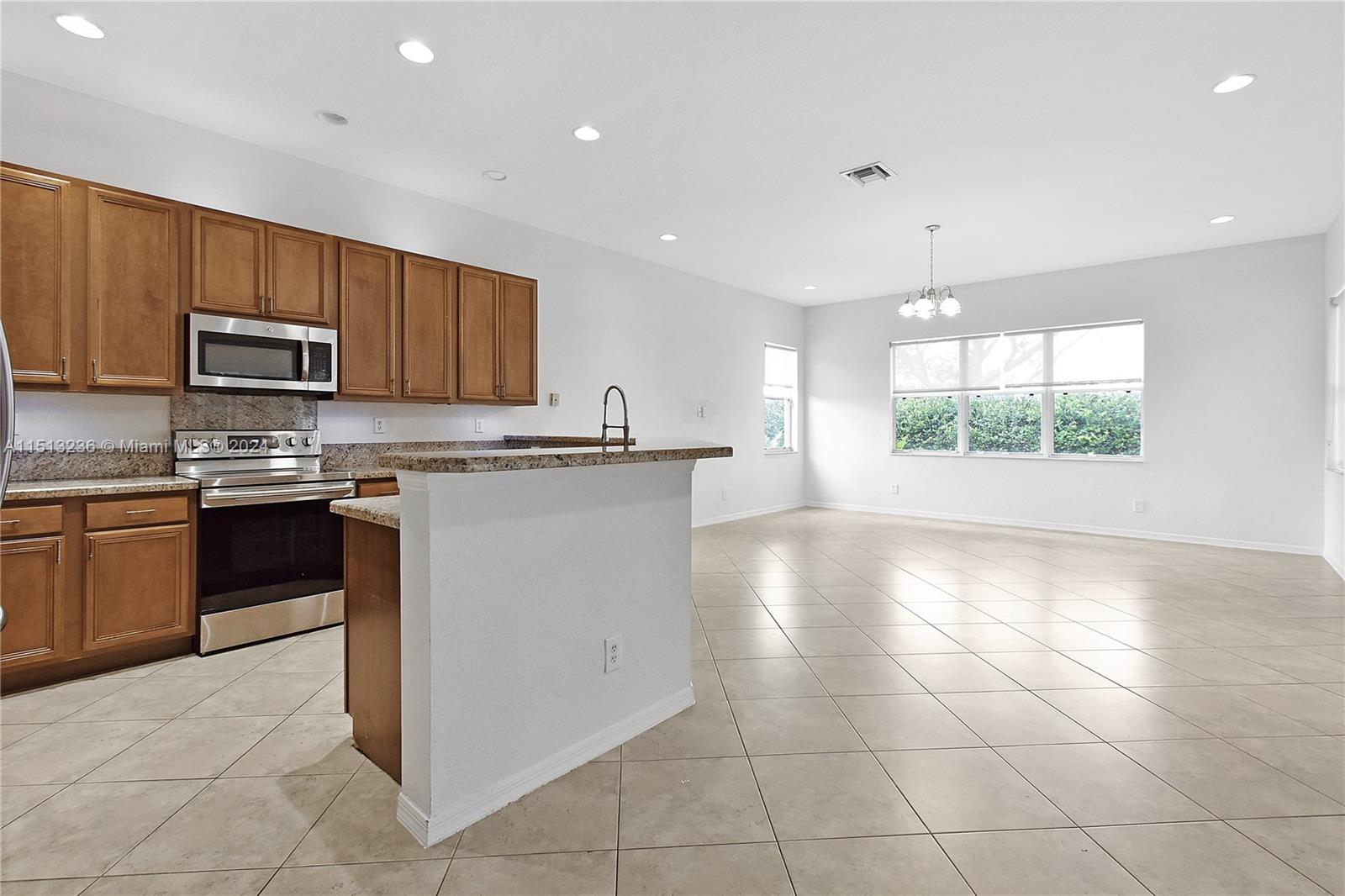 4339 Whitewater Ave, Weston, FL, 33332 United States, 4 Bedrooms Bedrooms, ,3 BathroomsBathrooms,Residential,For Sale,Whitewater Ave,A11513236