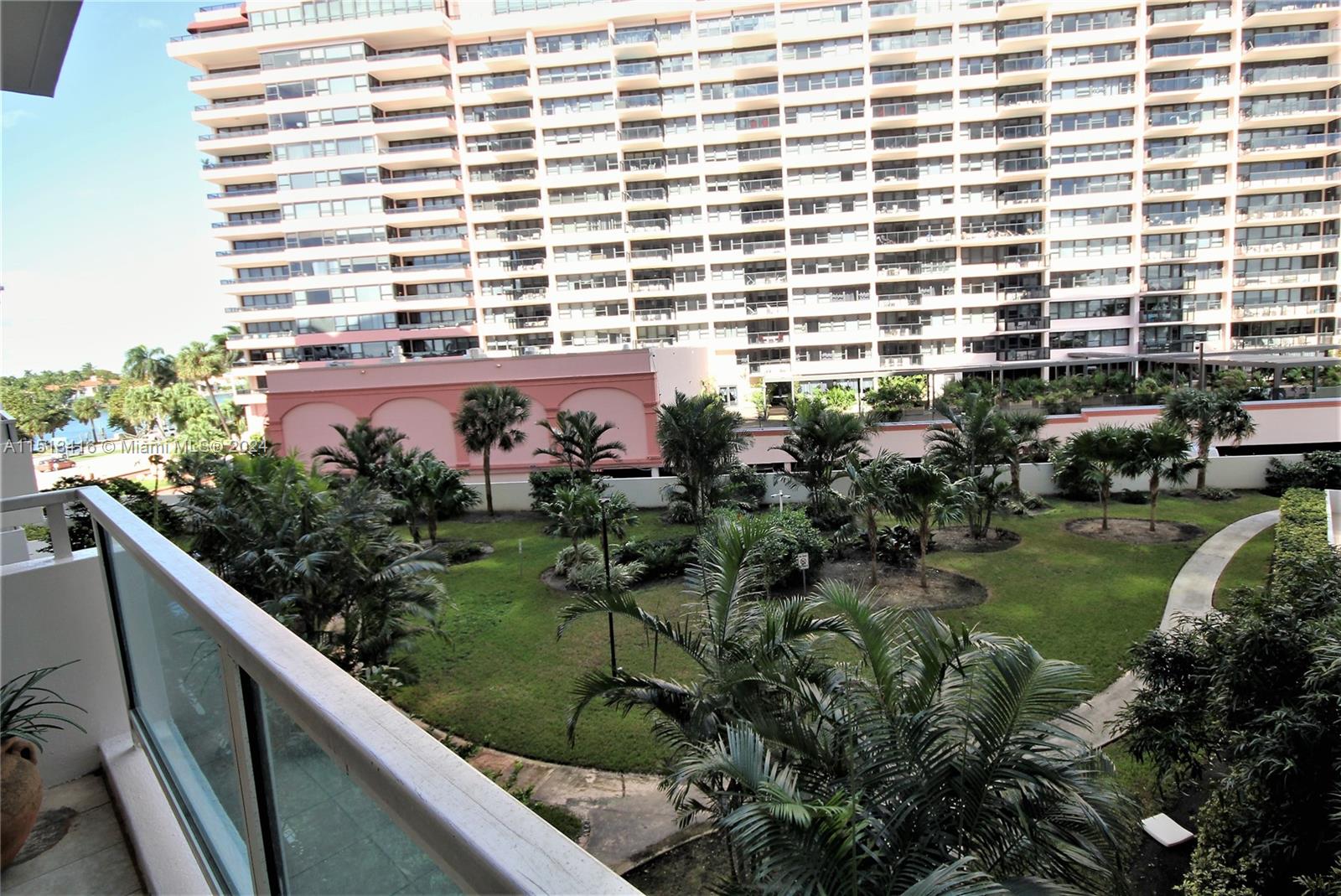 5161 Collins Ave 401, Miami Beach, Florida 33140, 2 Bedrooms Bedrooms, ,2 BathroomsBathrooms,Residential,For Sale,5161 Collins Ave 401,A11513416