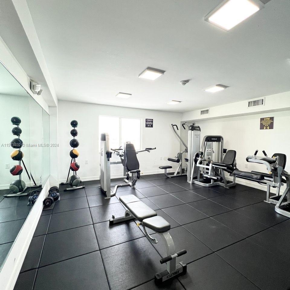 816 NW 11th St 809, Miami, Florida 33136, 2 Bedrooms Bedrooms, ,2 BathroomsBathrooms,Residentiallease,For Rent,816 NW 11th St 809,A11513400