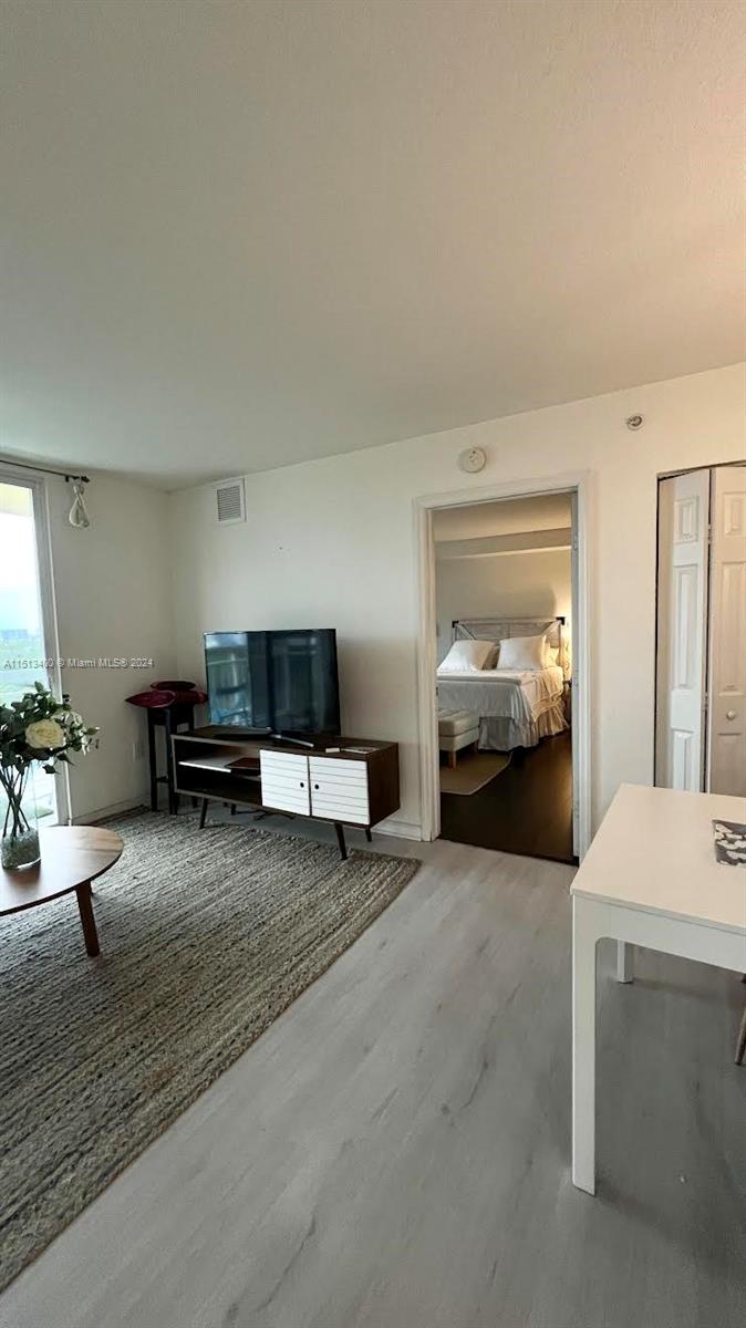 816 NW 11th St 809, Miami, Florida 33136, 2 Bedrooms Bedrooms, ,2 BathroomsBathrooms,Residentiallease,For Rent,816 NW 11th St 809,A11513400