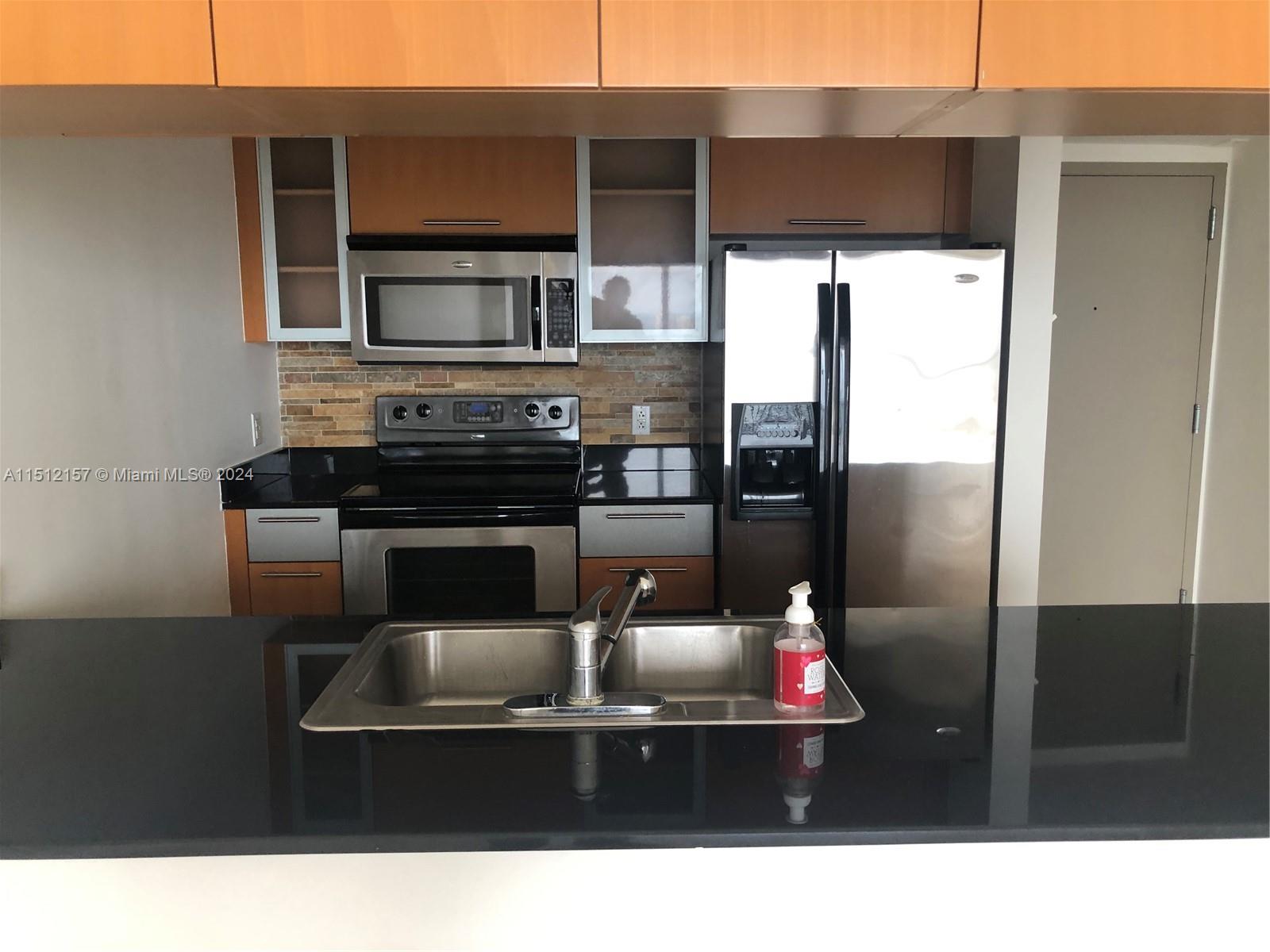 Miami, Florida 33132, 1 Bedroom Bedrooms, ,1 BathroomBathrooms,Residential,For Sale,A11512157
