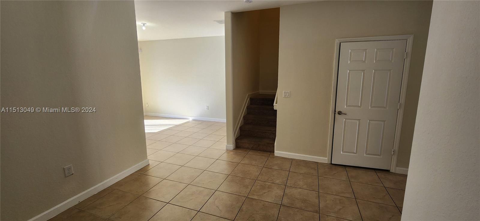 3768 SE 3 ST, Homestead, Florida 33033, 3 Bedrooms Bedrooms, ,2 BathroomsBathrooms,Residentiallease,For Rent,3768 SE 3 ST,A11513049