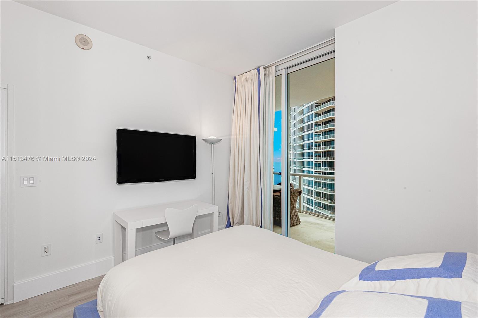 50 S Pointe Dr 1804, Miami Beach, Florida 33139, 2 Bedrooms Bedrooms, ,2 BathroomsBathrooms,Residentiallease,For Rent,50 S Pointe Dr 1804,A11513476