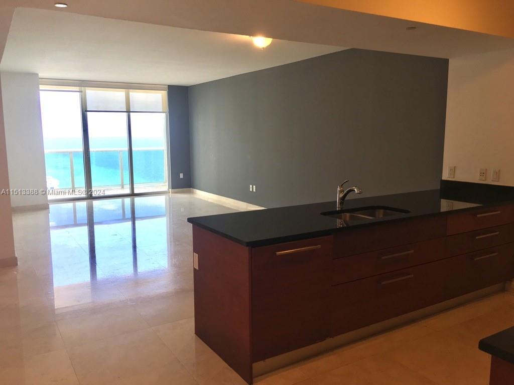 1830 S Ocean Dr 3611, Hallandale Beach, Florida 33009, 3 Bedrooms Bedrooms, ,2 BathroomsBathrooms,Residential,For Sale,1830 S Ocean Dr 3611,A11513388