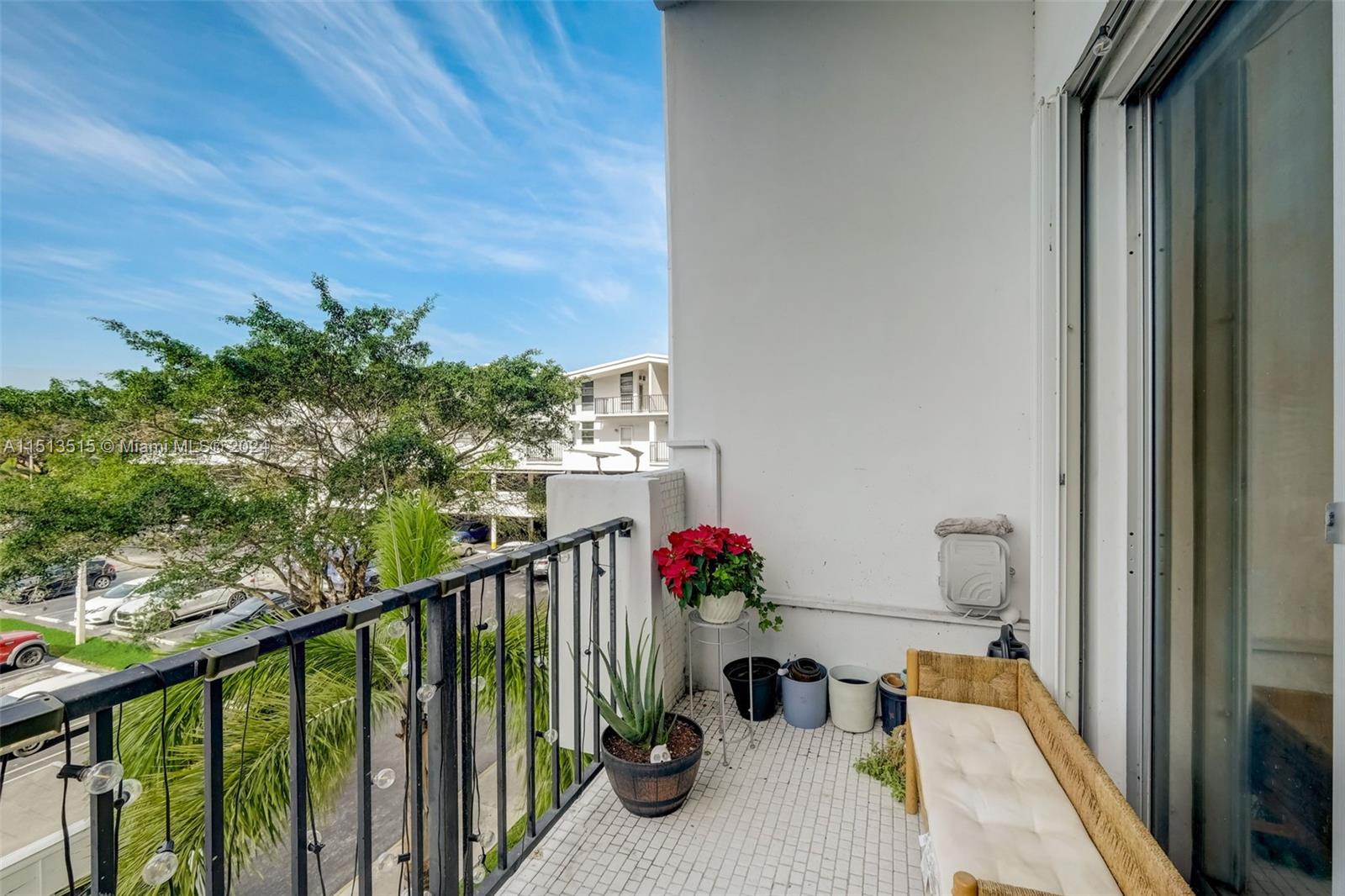 2750 183rd St, Aventura, FL, 33160 United States, 2 Bedrooms Bedrooms, ,2 BathroomsBathrooms,Residential,For Sale,183rd St,A11513515