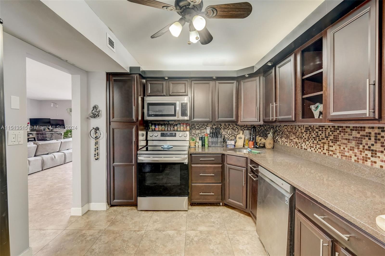2750 183rd St, Aventura, FL, 33160 United States, 2 Bedrooms Bedrooms, ,2 BathroomsBathrooms,Residential,For Sale,183rd St,A11513515