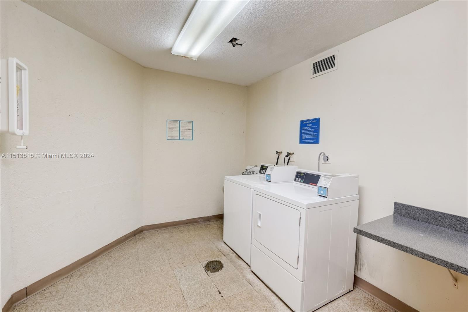 2750 183rd St, Aventura, FL, 33160 United States, 2 Bedrooms Bedrooms, ,2 BathroomsBathrooms,Residential,For Sale,183rd St,A11513515