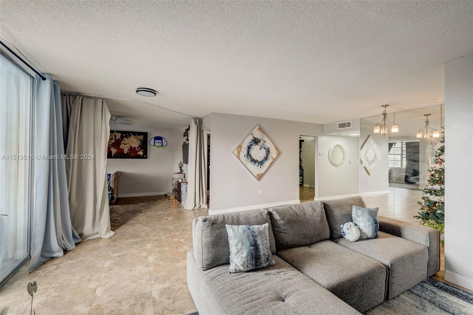 2750 183rd St, Aventura, FL, 33160 United States, 2 Bedrooms Bedrooms, ,2 BathroomsBathrooms,Residential,For Sale,183rd St,A11513515