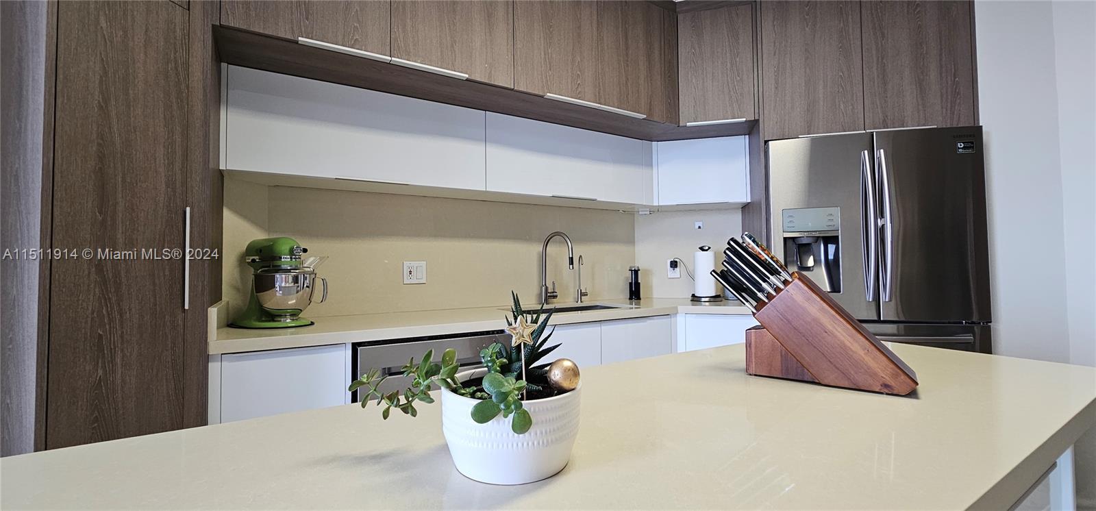 3802 NE 207th St 1204, Aventura, FL 33180, 2 Bedrooms Bedrooms, ,2 BathroomsBathrooms,Residential,For Sale,207th St,A11511914