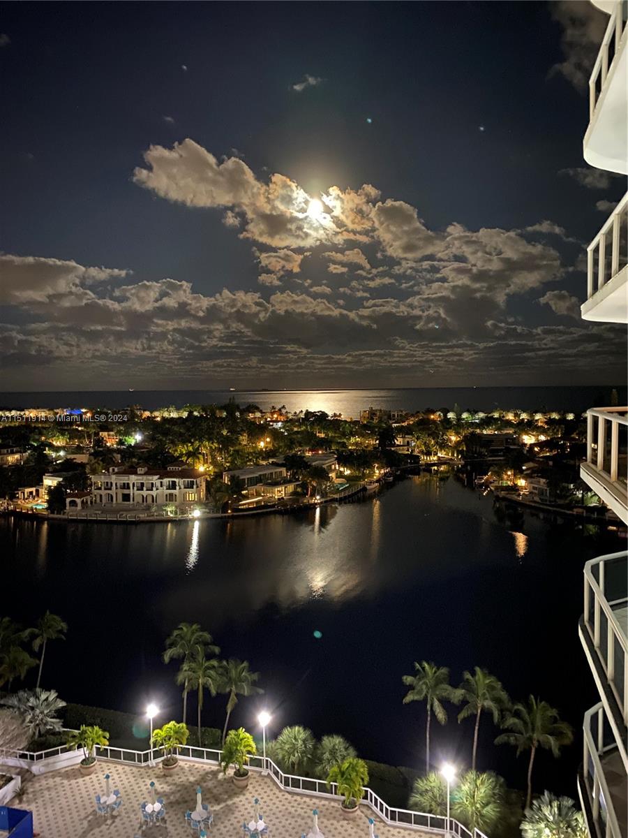 East Moon
