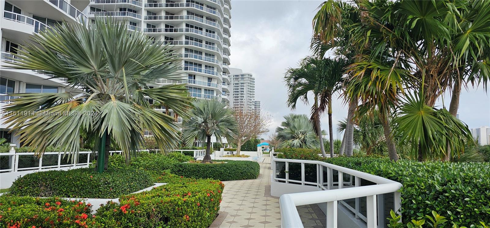 3802 NE 207th St 1204, Aventura, FL 33180, 2 Bedrooms Bedrooms, ,2 BathroomsBathrooms,Residential,For Sale,207th St,A11511914