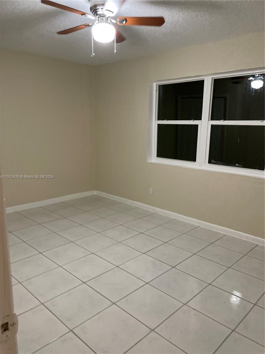 640 SW 16th Ave 1-4, Fort Lauderdale, Florida 33312, 4 Bedrooms Bedrooms, ,2 BathroomsBathrooms,Residentiallease,For Rent,640 SW 16th Ave 1-4,A11512476