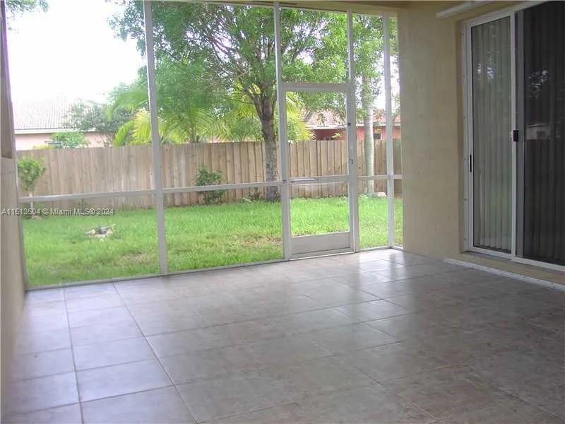 1440 SE 22nd Ln, Homestead, Florida 33035, 4 Bedrooms Bedrooms, ,2 BathroomsBathrooms,Residentiallease,For Rent,1440 SE 22nd Ln,A11513504
