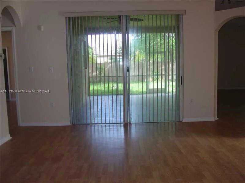 1440 SE 22nd Ln, Homestead, Florida 33035, 4 Bedrooms Bedrooms, ,2 BathroomsBathrooms,Residentiallease,For Rent,1440 SE 22nd Ln,A11513504