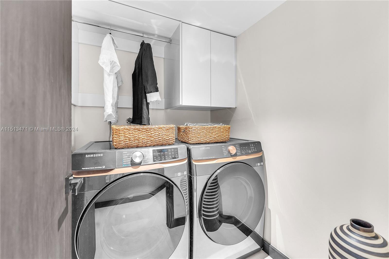 19101 NE 36th Ct 412, Aventura, Florida 33180, 3 Bedrooms Bedrooms, ,3 BathroomsBathrooms,Residential,For Sale,19101 NE 36th Ct 412,A11513471