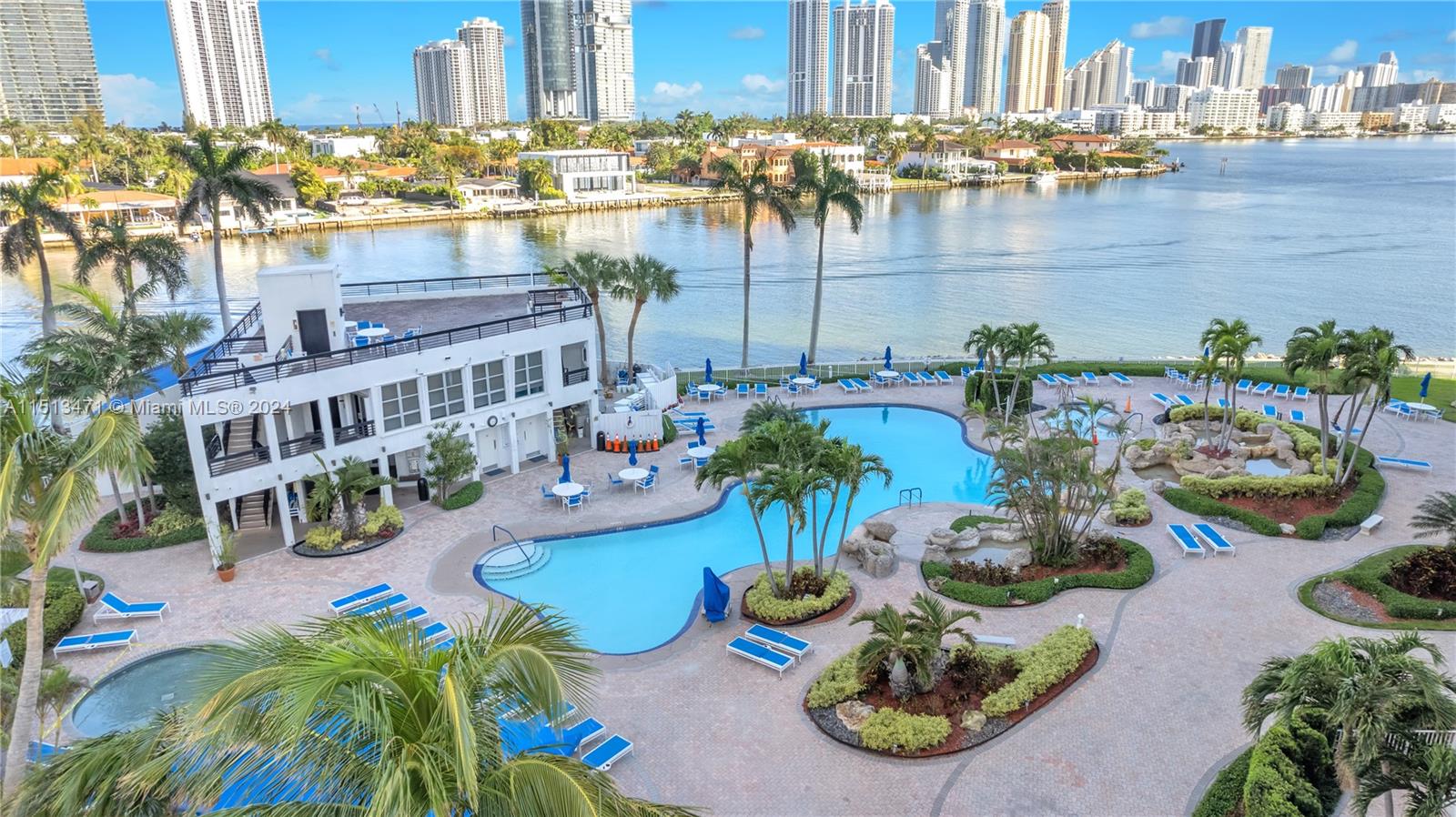 19101 NE 36th Ct 412, Aventura, Florida 33180, 3 Bedrooms Bedrooms, ,3 BathroomsBathrooms,Residential,For Sale,19101 NE 36th Ct 412,A11513471