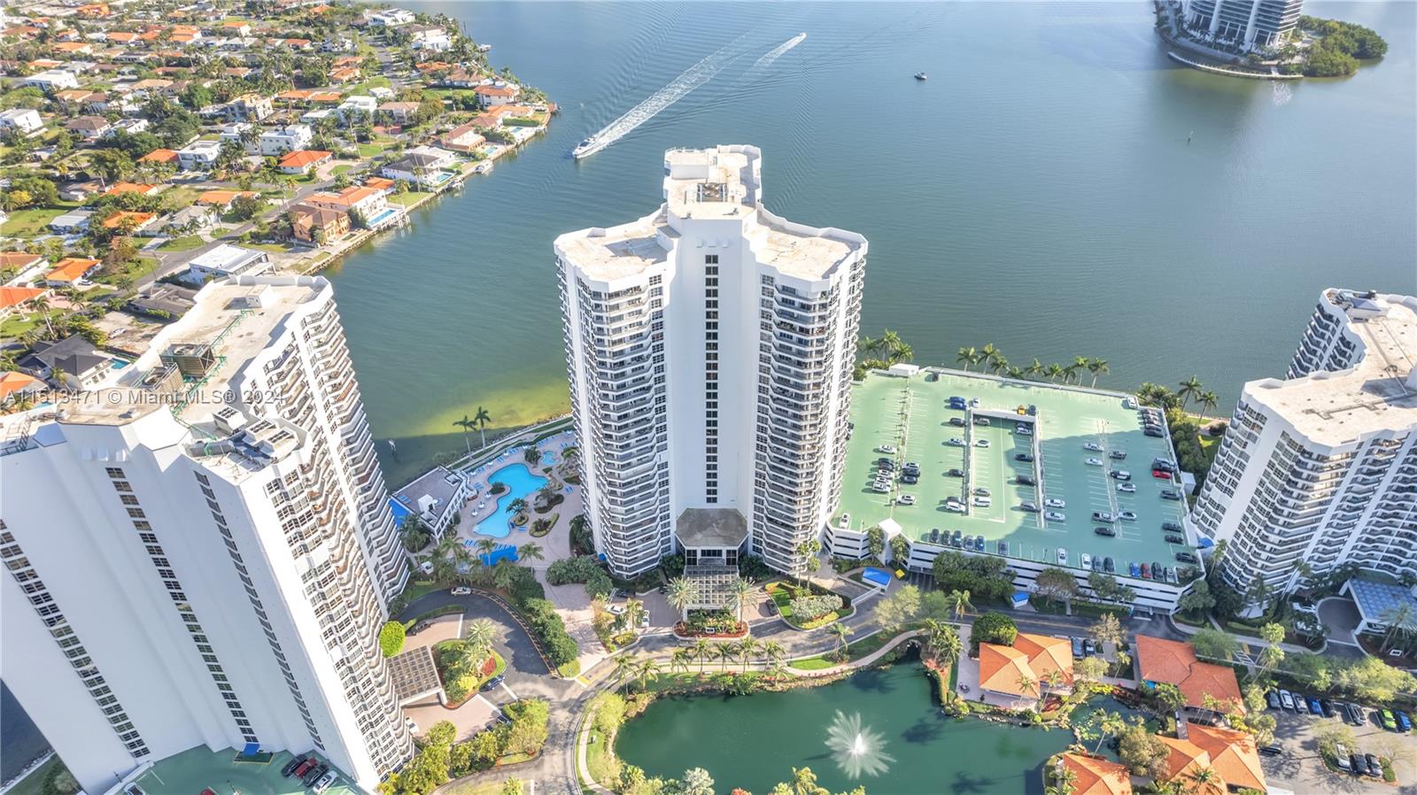 19101 NE 36th Ct 412, Aventura, Florida 33180, 3 Bedrooms Bedrooms, ,3 BathroomsBathrooms,Residential,For Sale,19101 NE 36th Ct 412,A11513471