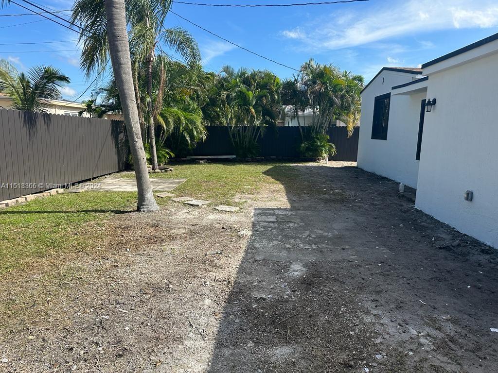 6813 10th Ct, Pembroke Pines, FL, 33023 United States, 3 Bedrooms Bedrooms, ,3 BathroomsBathrooms,Residential,For Sale,10th Ct,A11513366