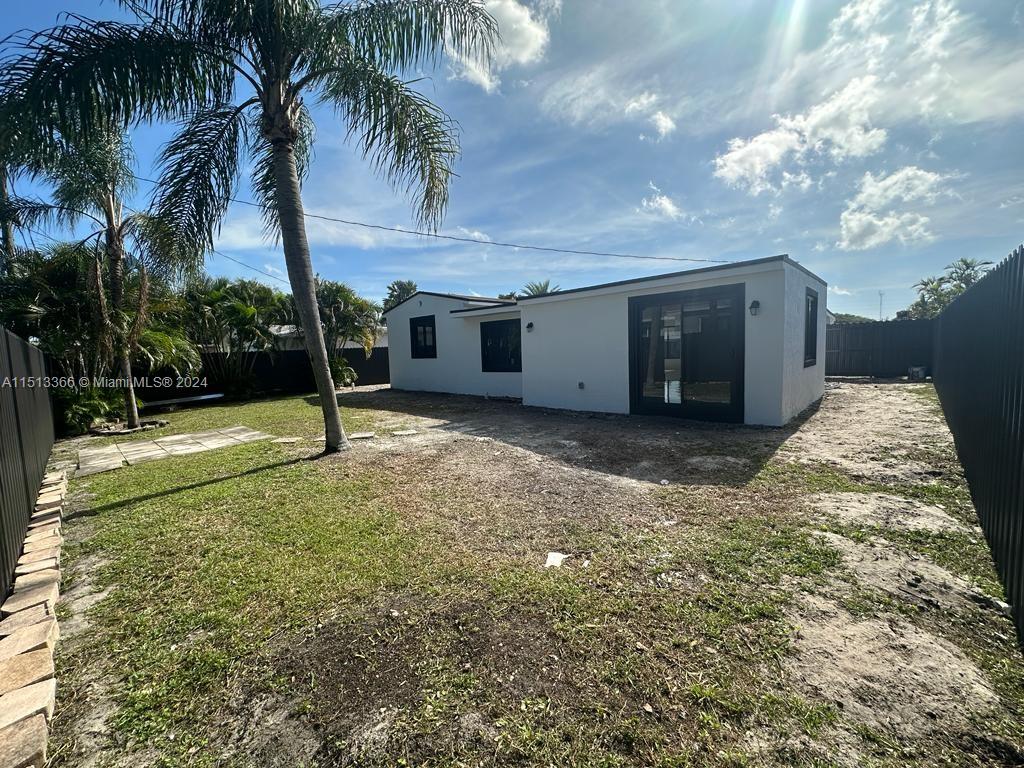 6813 10th Ct, Pembroke Pines, FL, 33023 United States, 3 Bedrooms Bedrooms, ,3 BathroomsBathrooms,Residential,For Sale,10th Ct,A11513366